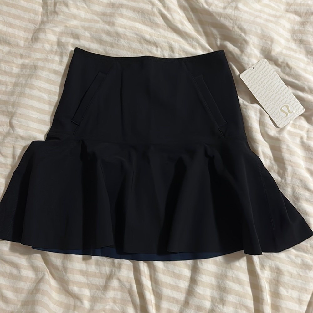 Lululemon stretchy pocket skirt